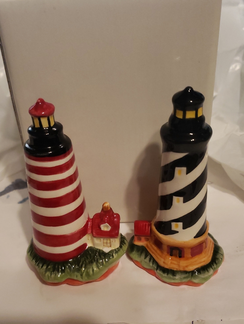 Cosmos NWOT China Salt & Pepper